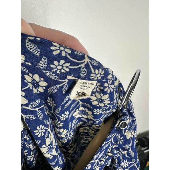 Doen Jane Blouse in Navy Blue Jessamine Calico Floral Jewel Tone Fall Top - Picture 6 of 8